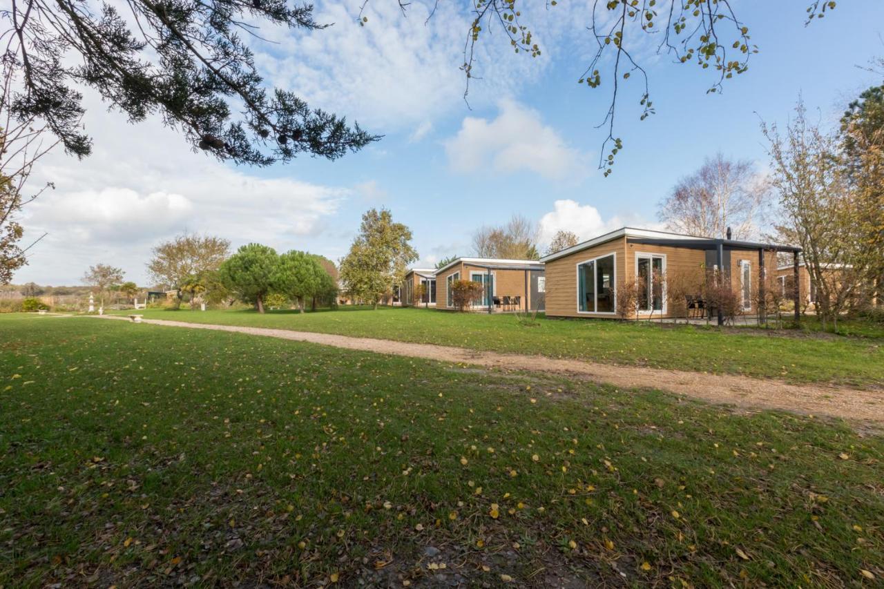Welcome In - Vakantiepark Fort Den Haak Vrouwenpolder Exterior photo